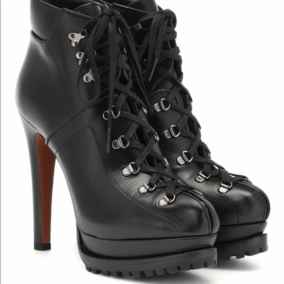 Alaia leather boots - Picture 2 of 7